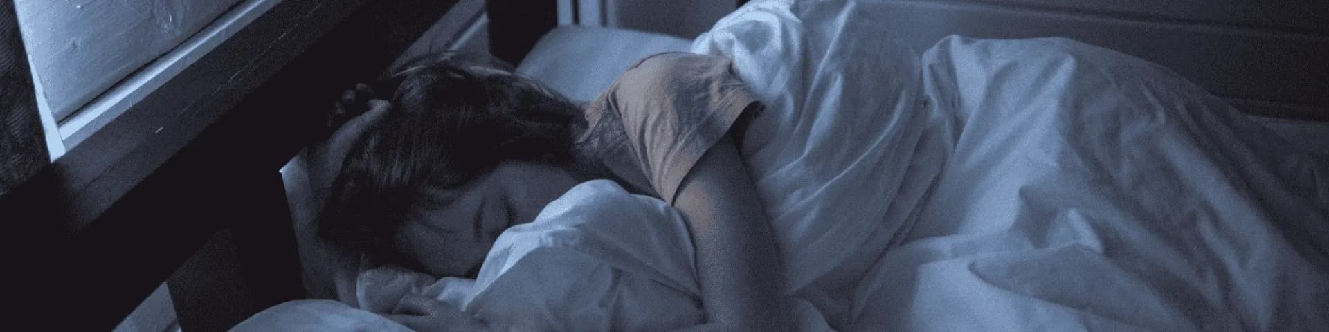 5 Ways Alcoholism Affects Sleep & How to Improve It A girl with improved sleep after attending AA meetings